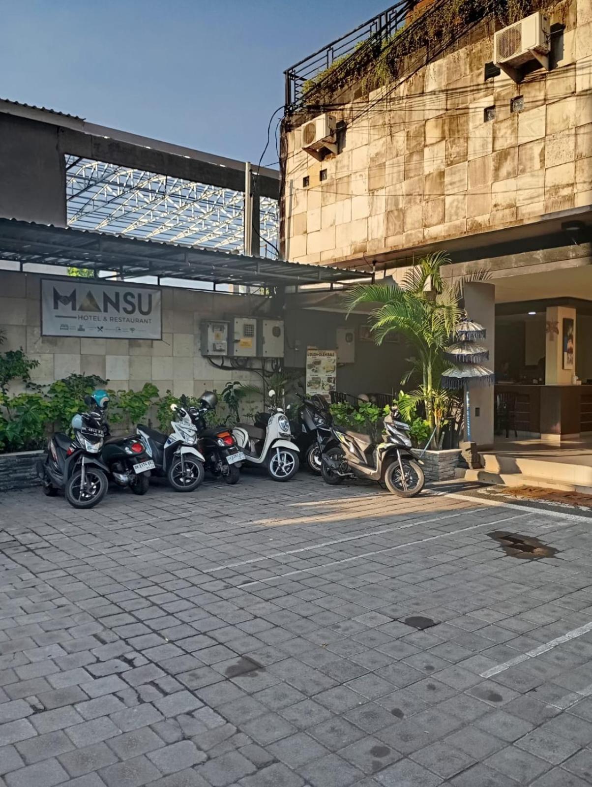 קוטה לומבוק Mansu Hotel And Spa Legian מראה חיצוני תמונה